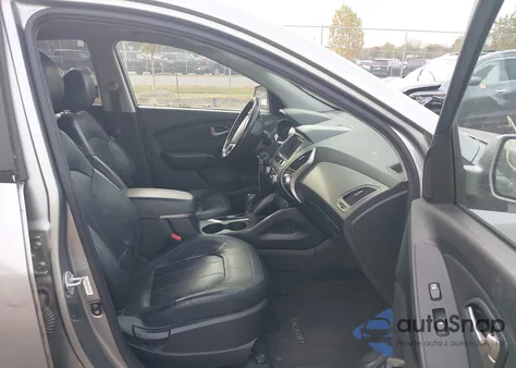 2010 Hyundai Tucson Limited z USA, uszkodzony, nr VIN KM8JU3AC9AU064112